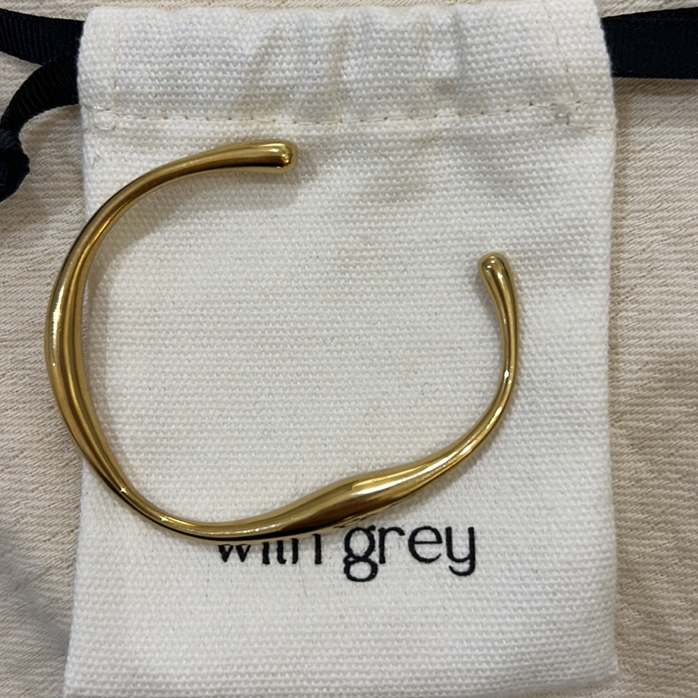 With Grey Drippy Bangle - Picture 3 of 3